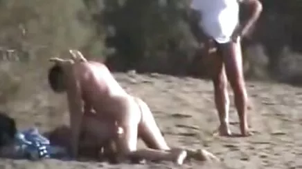 Ergen çift eğleniyor konulu porno yerli
