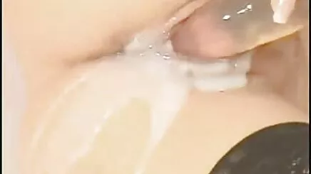 Evinde, ofiste seksi genç türkçe altyazılı konulu twitter Asistanı