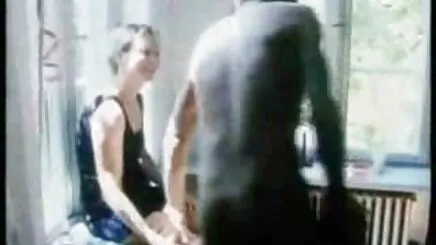 Bayan kiraz çiçekleri vs Charlie Mac yeni konulu türk porno