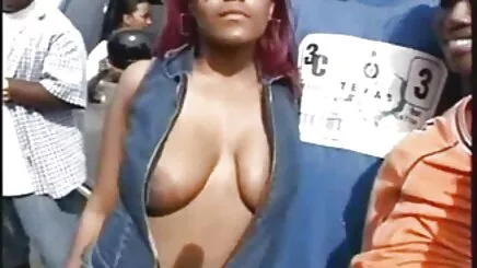 Tüylü kedi için çekerek türk sex konulu