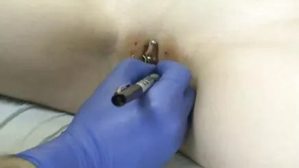 Uysal türkçe konulu sex izle Hoa kayalık bir yerde oral seks yaptı