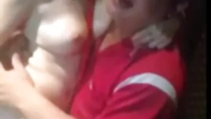 Sarışın bir parça konulu koylu porno
