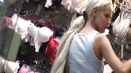 Jessie volt türkçe porno konulu üçlü
