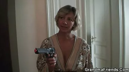 Pandora Siyah konulu amatör sex Kızlar,