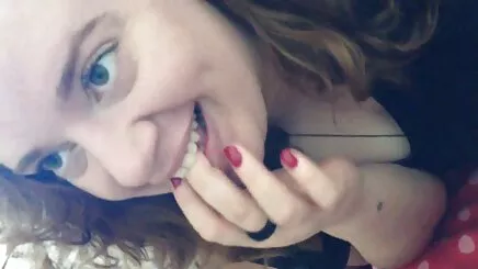 Phoebe amatör konulu porn ile bir yüz arasında angels